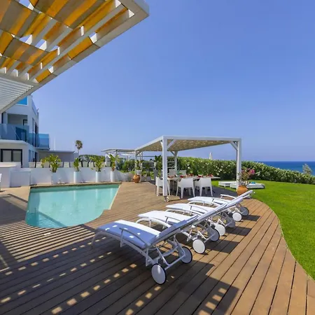 Villa You And Your Family Will Love This Beachfront Villa, Protaras Villa 1526
