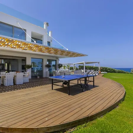 You And Your Family Will Love This Beachfront Villa, Protaras Villa 1526 *