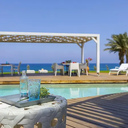 Villa You And Your Family Will Love This Beachfront Villa, Protaras Villa 1526