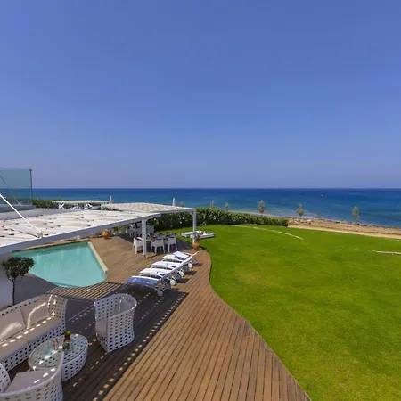 Villa You And Your Family Will Love This Beachfront Villa, Protaras Villa 1526