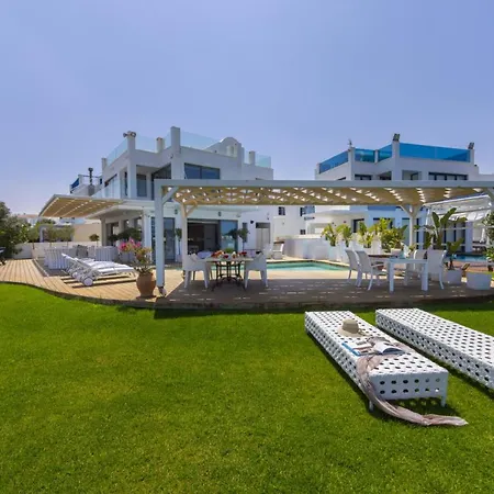 Villa You And Your Family Will Love This Beachfront Villa, Protaras Villa 1526 *