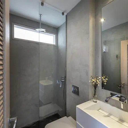 Villa You And Your Family Will Love This Beachfront Villa, Protaras Villa 1526
